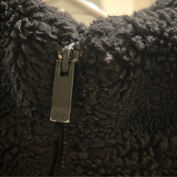 Cozy Black alo Jacket - Picture 2 of 4